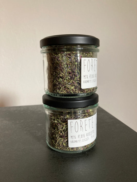 photo de produits : deux pots de Mix Pluie Violette posés l'un sur l'autre.