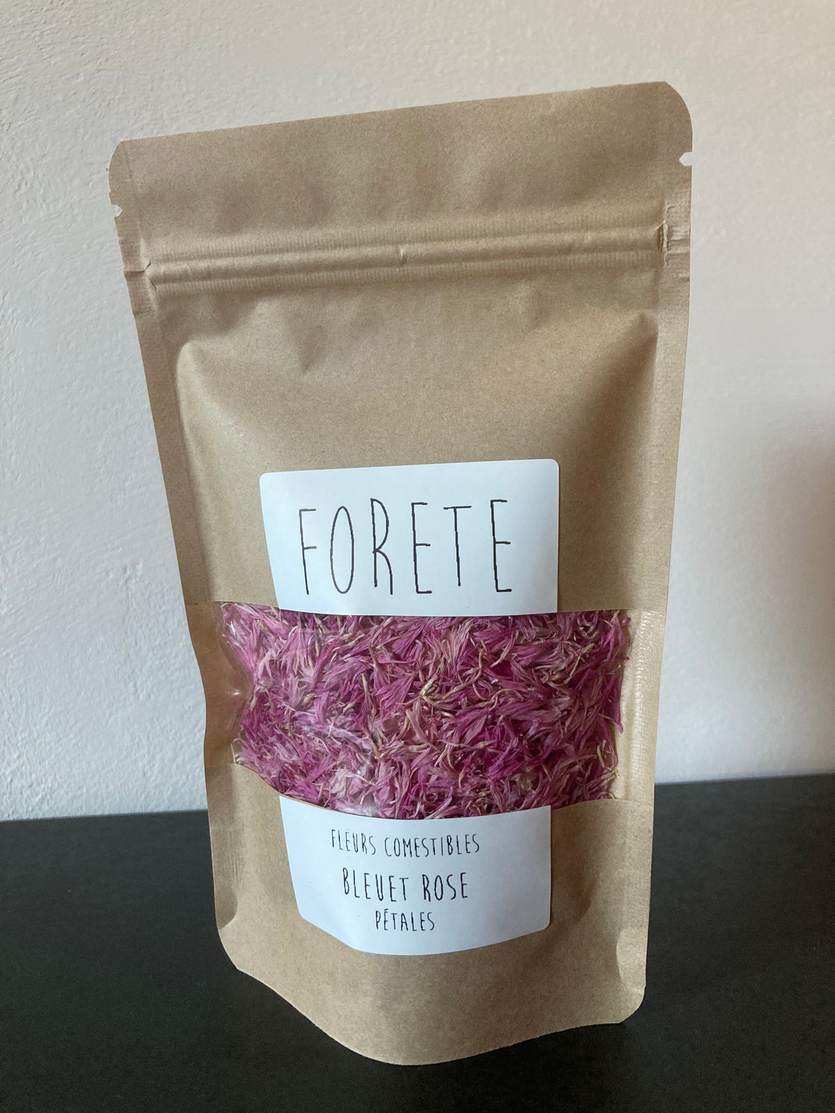 photo de produit : un sachet de 250 mL de pétales de Bleuets roses